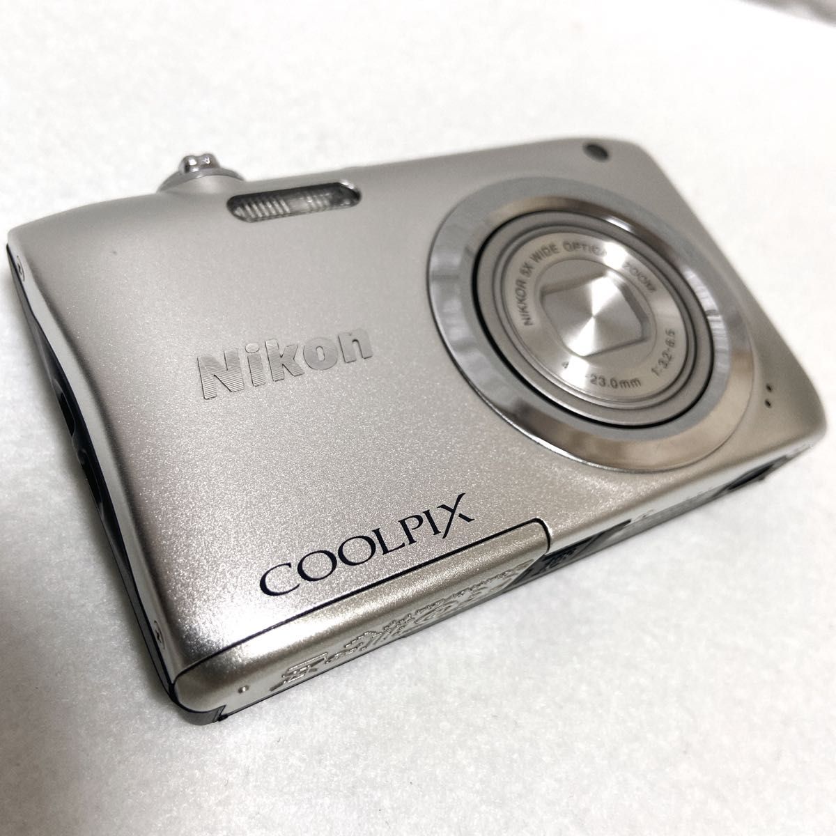 【美品】Nikon COOLPIX A100 デジカメ コンデジ　
