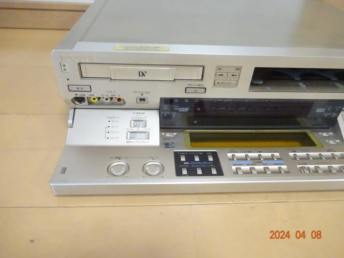 SONY WV-D10000 DV/VHS コンビネーションデッキ ジャンク品の画像5