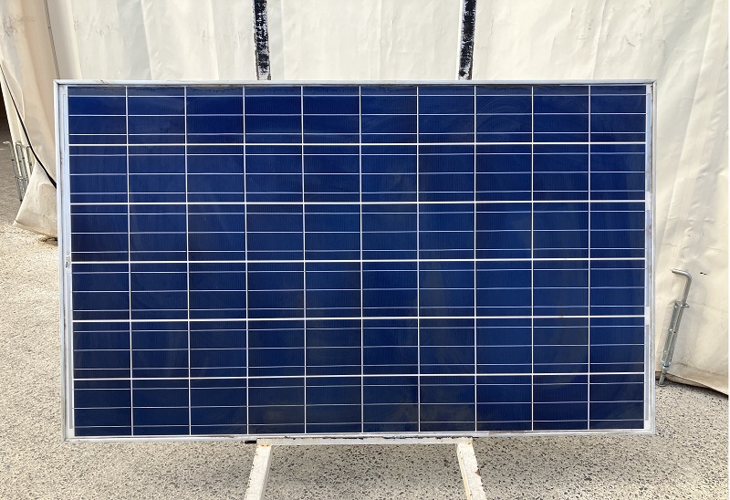 直接引取り限定！★ お買い得・中古品 ★ Trina Solar / TSM-260PC05A 260W ソーラーパネル １枚バラ売りの画像1