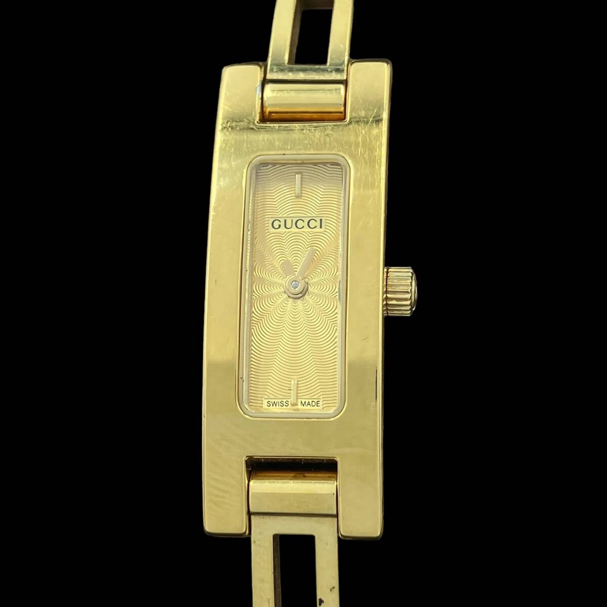 グッチ レディース腕時計 クォーツ スクエア ゴールドカラー文字盤 SS 3900L コマ1 稼動品_画像2