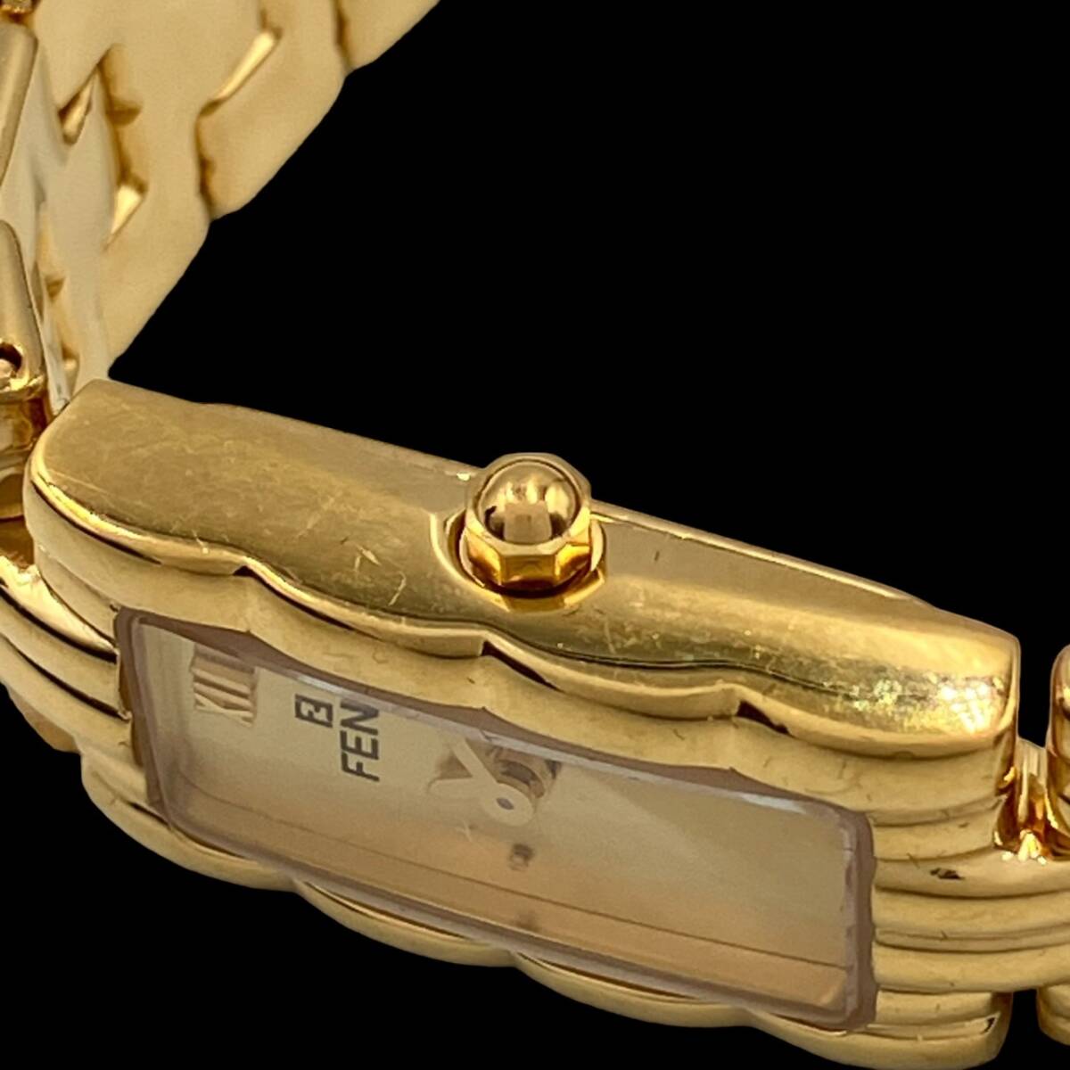 フェンディ オロロジ レディース腕時計 クォーツ スクエア SS ゴールドカラー文字盤 670L 駒3 稼動品の画像6