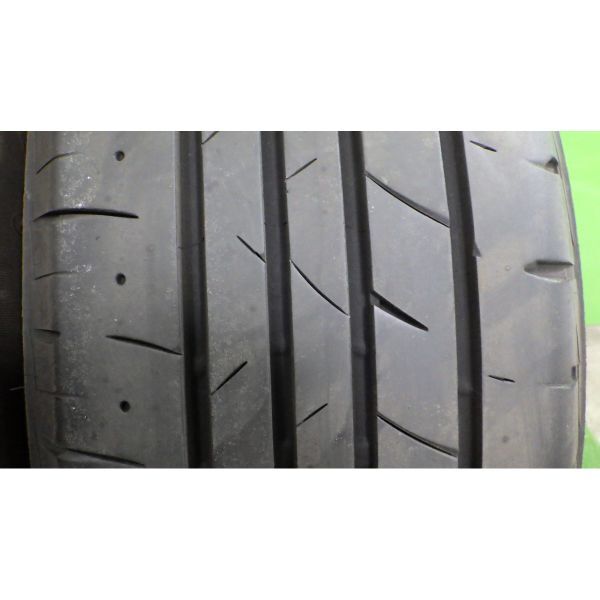 ブリヂストン playz PX-RVⅡ 215/55R17 4本SET◆2020年製8分山オンロード◆中古 亀裂あり◆白石区手渡し可◆クラウンマジェスタ等にの画像5