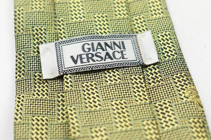 ジャンニ・ヴェルサーチ シルク メデューサ柄 格子柄 パネル柄 ブランド ネクタイ メンズ イエロー 美品 GIANNI VERSACE_画像4