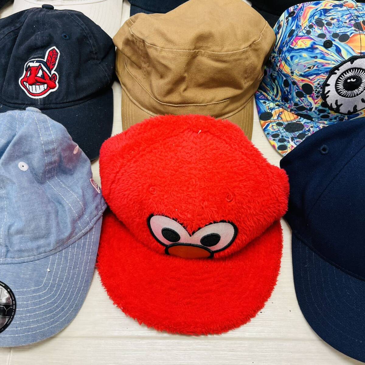 ☆大量・1円〜☆ NEW ERA ニューエラ キャップ 帽子 まとめて 26個 セット まとめ売り NEWERA NY LA レイカーズ MISHKA CHOPSHOP エルモ ②の画像3