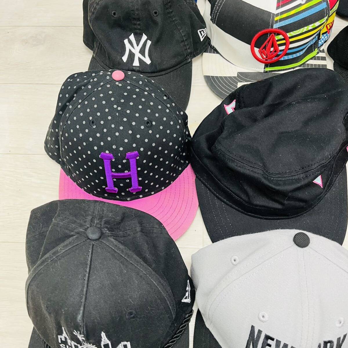 ☆大量・1円〜☆ NEW ERA ニューエラ キャップ 帽子 まとめて 25個 セット まとめ売り NEWERA NY LA ボルコム スナップバック ②_画像7