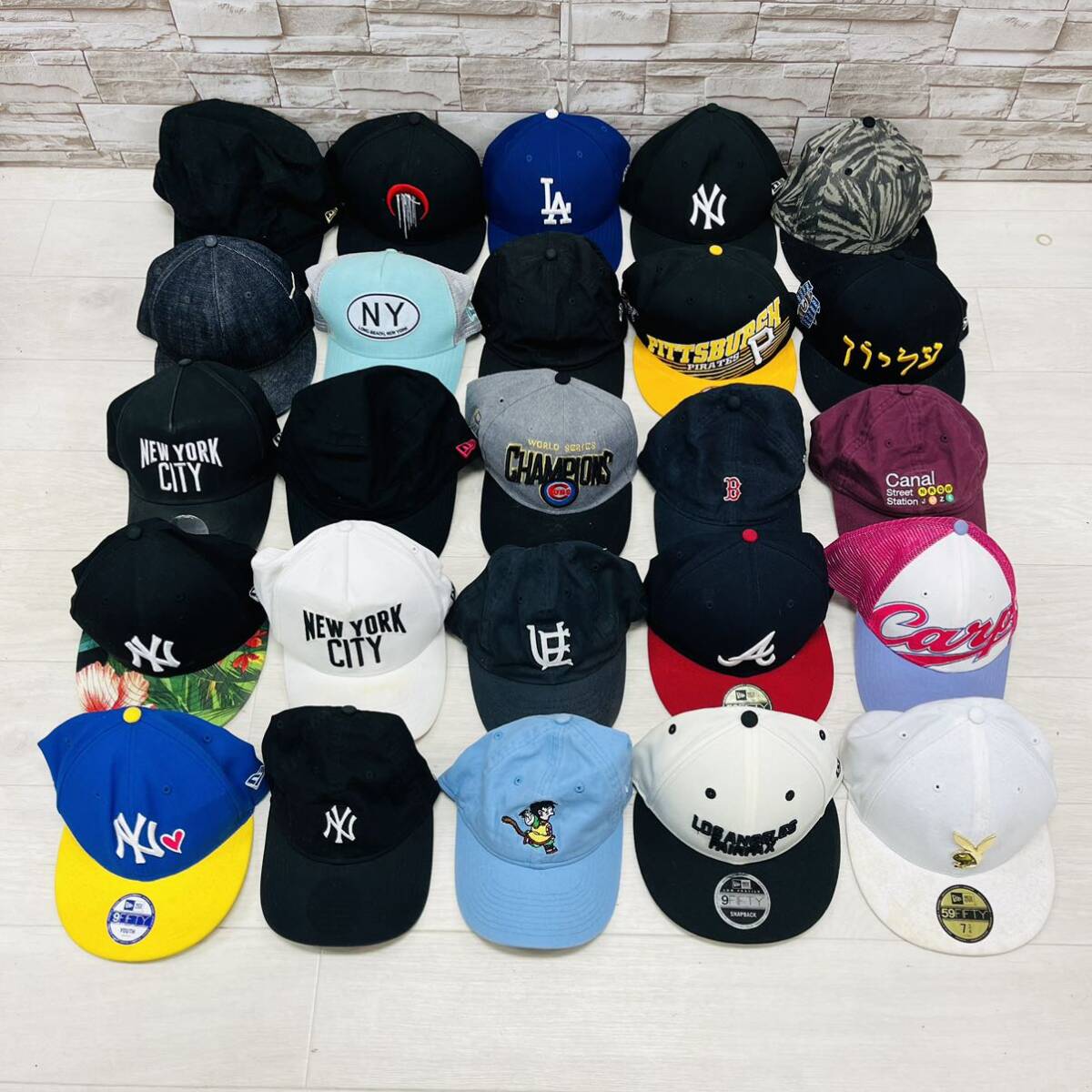 ☆大量・1円〜 NEW ERA ニューエラ キャップ 帽子 まとめて 25個 セット まとめ売り NEWERA NY LA Supreme プレイボーイ スナップバック ③の画像1