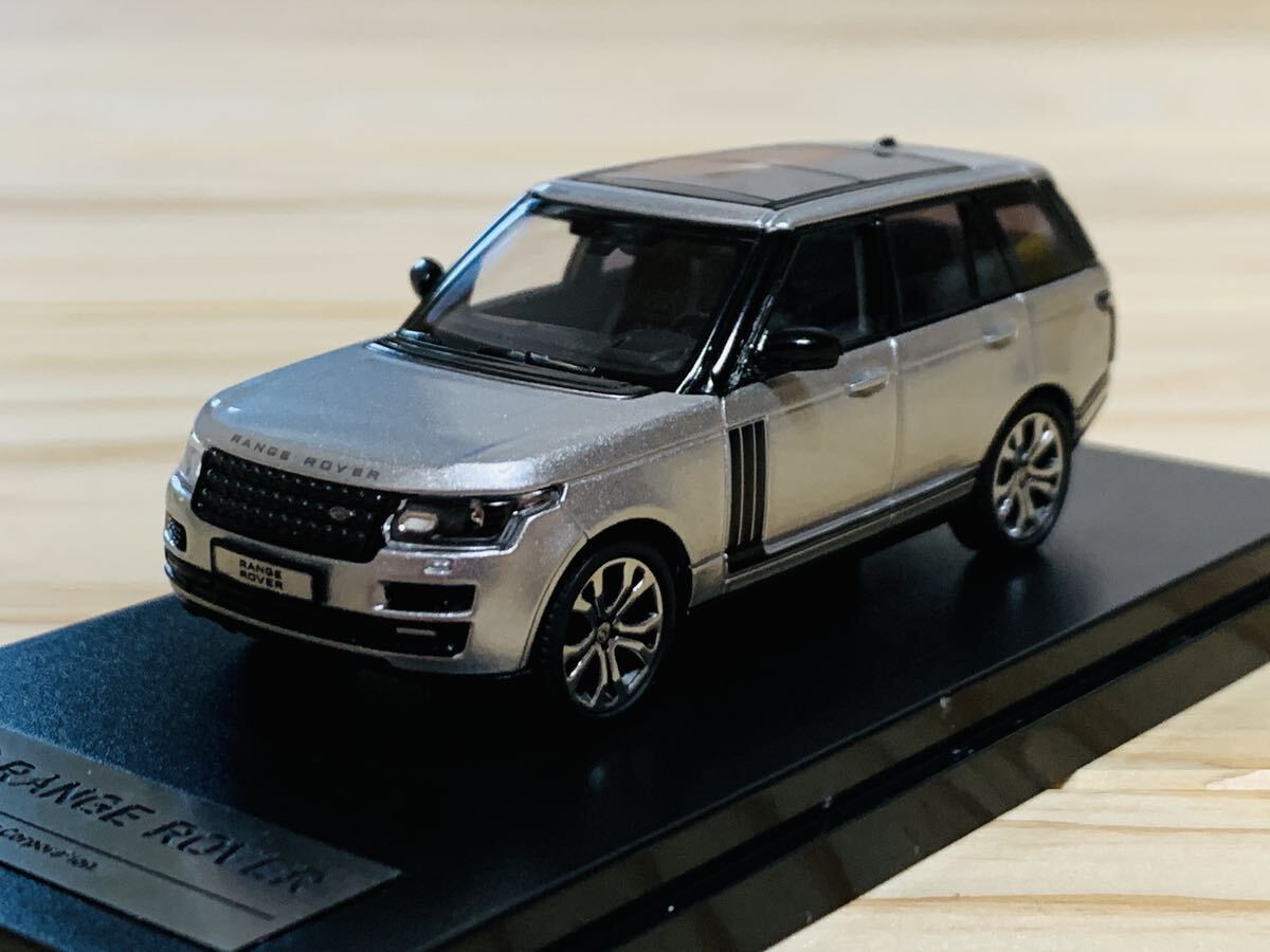 レンジローバー　シルバー　1/64 ミニカー　SUV ランドローバー　LCD 銀_画像1