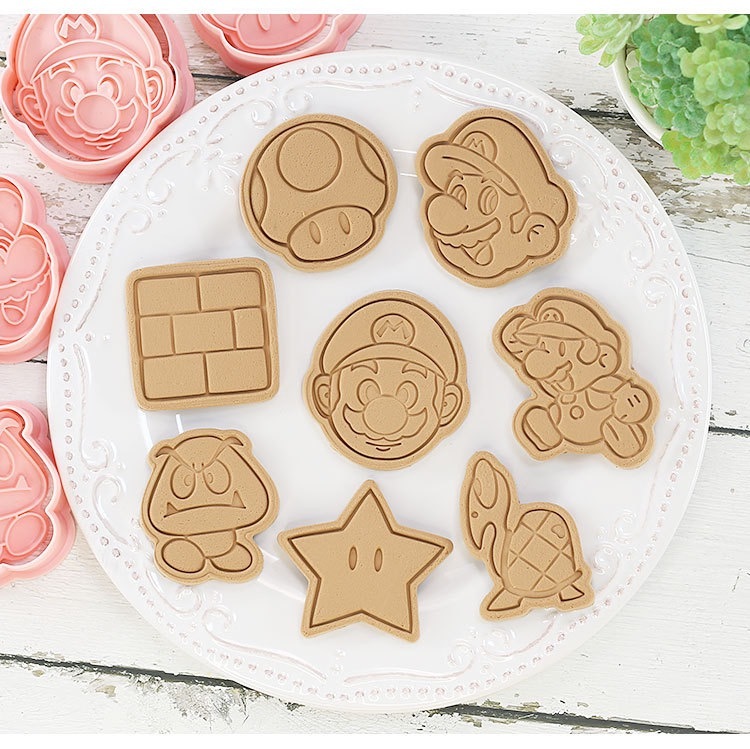 j クッキー型　8個セット　かわいい　アニメ クッキー　　お菓子作り　型抜き　　アイシングクッキー　キャラ弁粘土作り1_画像3