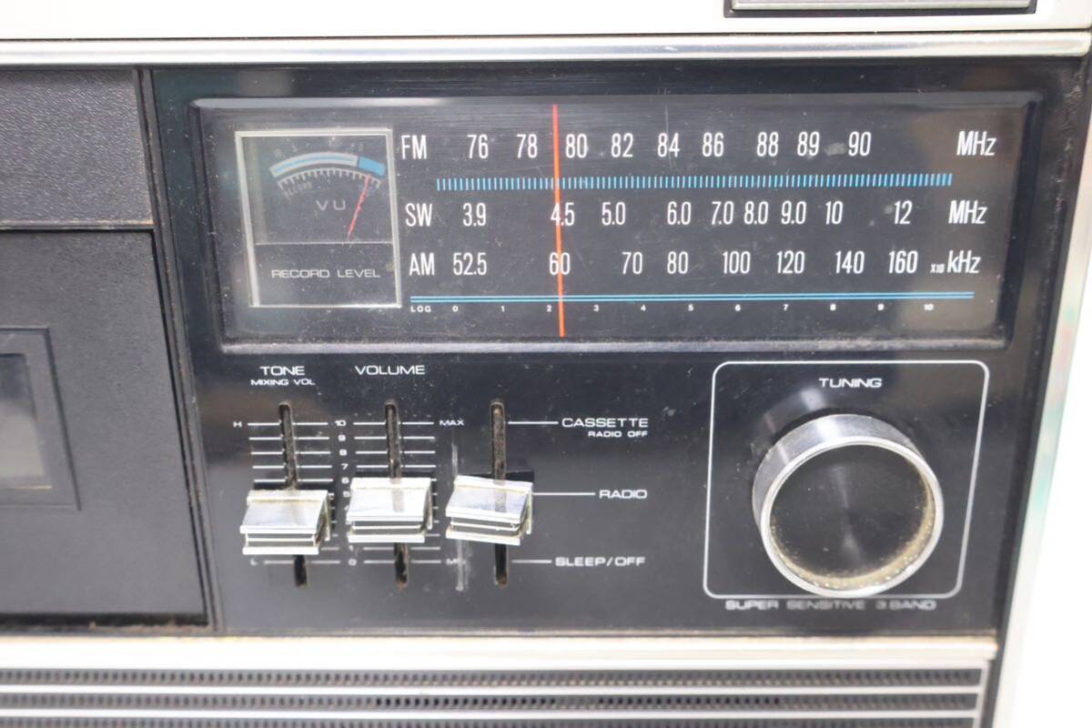 AIWA TPR-210 カセット ラジオ レコーダー ラジカセ カセットデッキ オーディオ機器 昭和レトロ 手渡し可能の画像3
