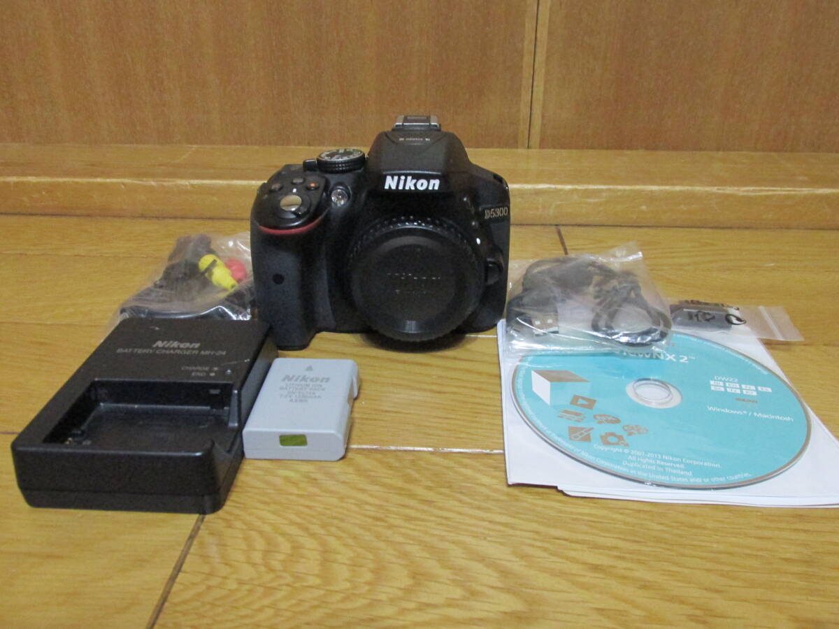 Nikon D5300 ボディ デジタル一眼レフカメラ ジャンク扱い_画像1