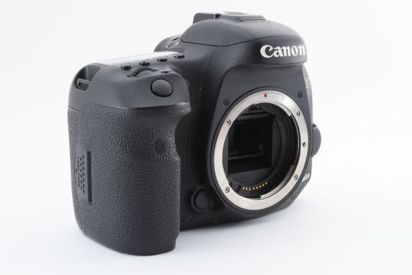 #s76★実用品★ Canon キャノン EOS 7D Mark II ボディ_画像4