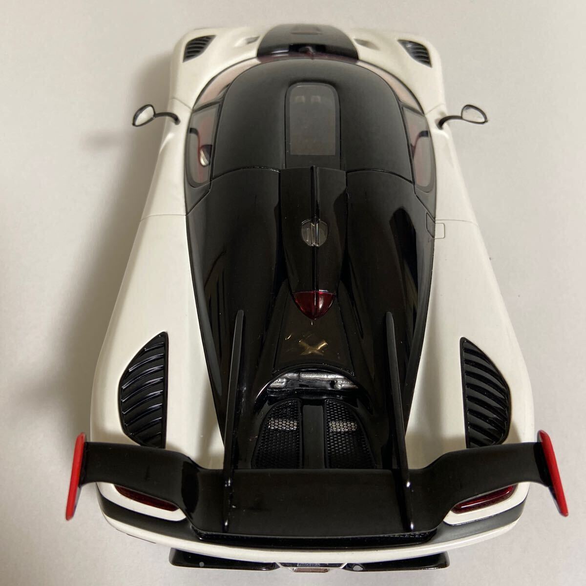 ★GTスピリット／GT_SPIRIT：1/18 ★ケーニグセグ・アゲーラRS ／KOENIGSEGG・AGERA RS (White) ★未展示・1,500.台限定モデル♪2015 _画像10