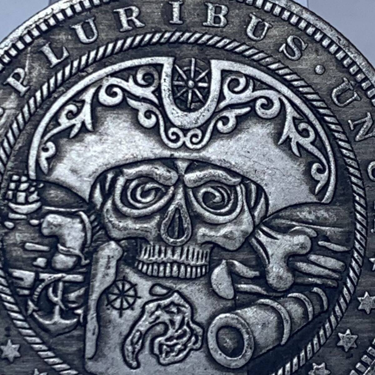 WX1384流浪幣 髏 天眼 鷹紋 外国硬貨 貿易銀 海外古銭 コレクションコイン 貨幣 重さ約22g_画像2