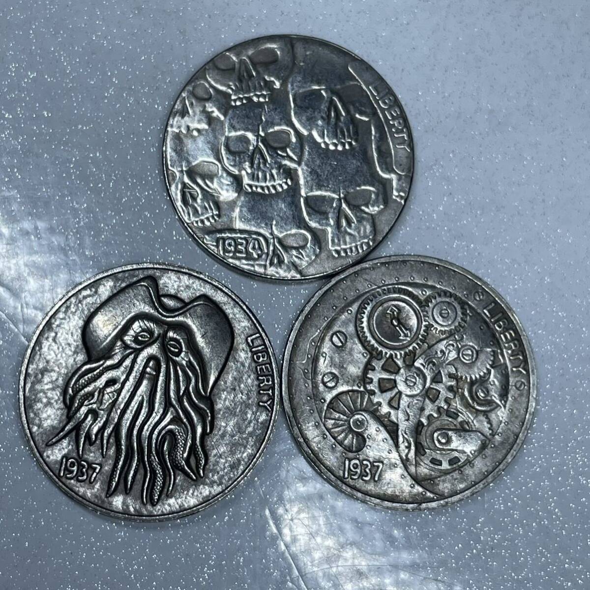 WX1399ミニ流浪幣9枚セット 髑髏 悪魔 天眼紋 外国硬貨 貿易銀 海外古銭 コレクションコイン 貨幣 直径約21mm重さ約4g_画像2