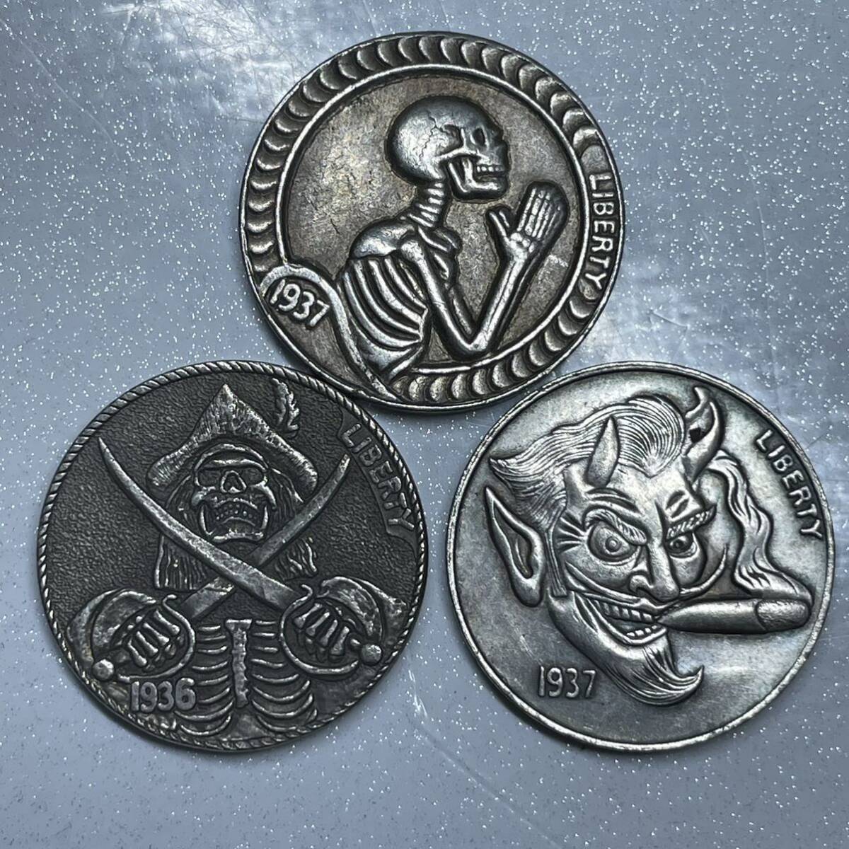 WX1399ミニ流浪幣9枚セット 髑髏 悪魔 天眼紋 外国硬貨 貿易銀 海外古銭 コレクションコイン 貨幣 直径約21mm重さ約4g_画像4