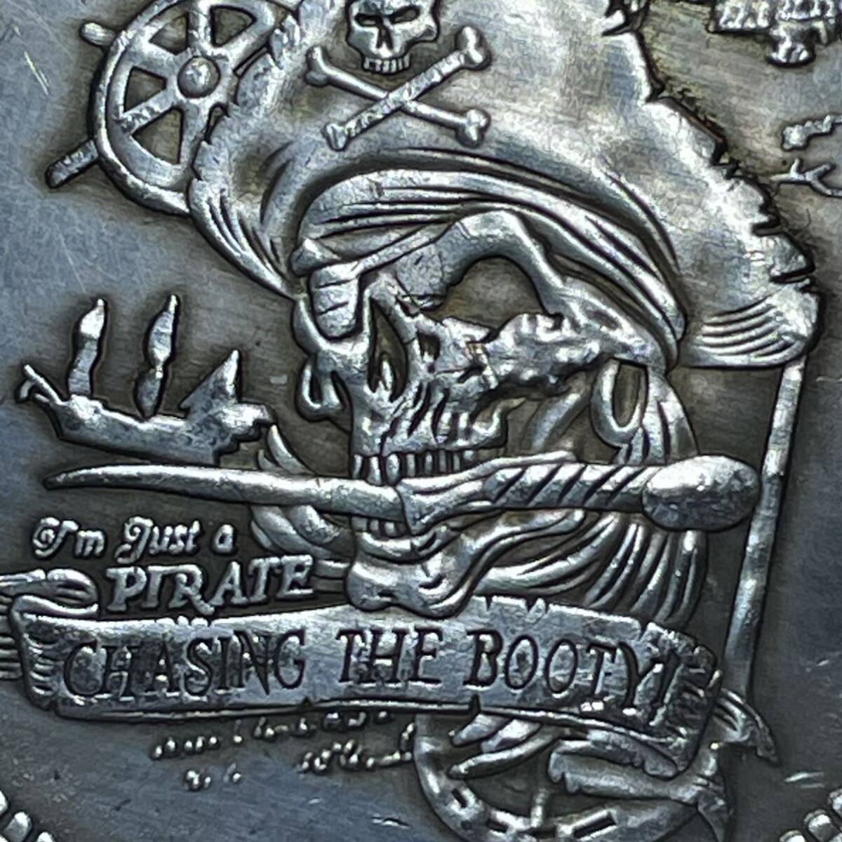WX1412流浪幣 髑髏 海賊 天眼 鷹紋 外国硬貨 貿易銀 海外古銭 コレクションコイン 貨幣 重さ約21gの画像2