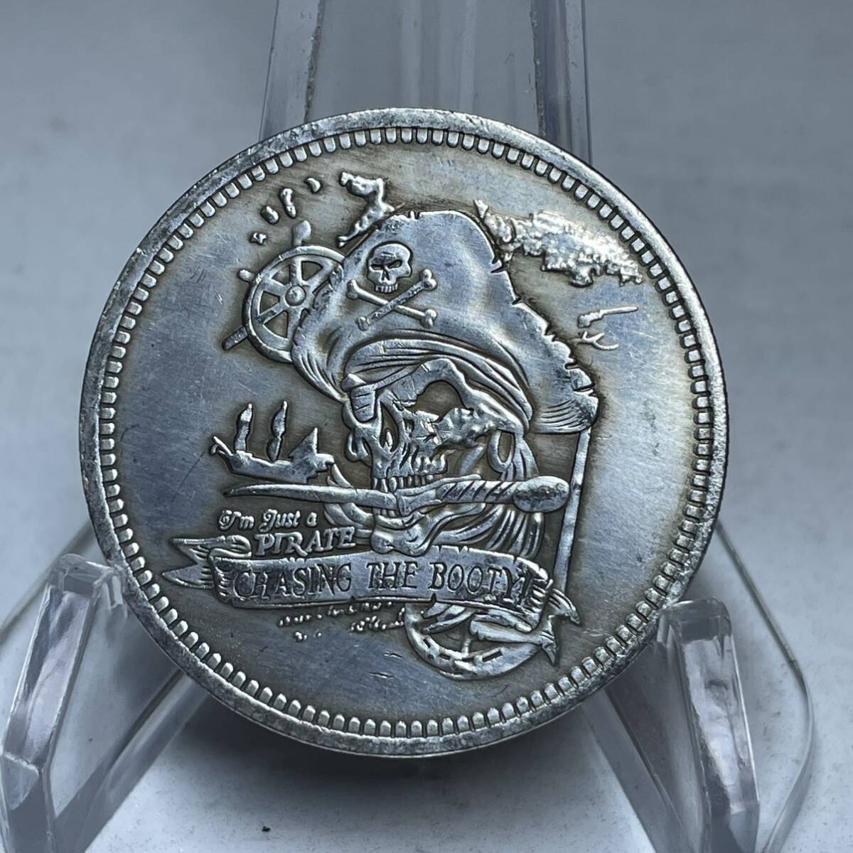 WX1412流浪幣 髑髏 海賊 天眼 鷹紋 外国硬貨 貿易銀 海外古銭 コレクションコイン 貨幣 重さ約21gの画像1