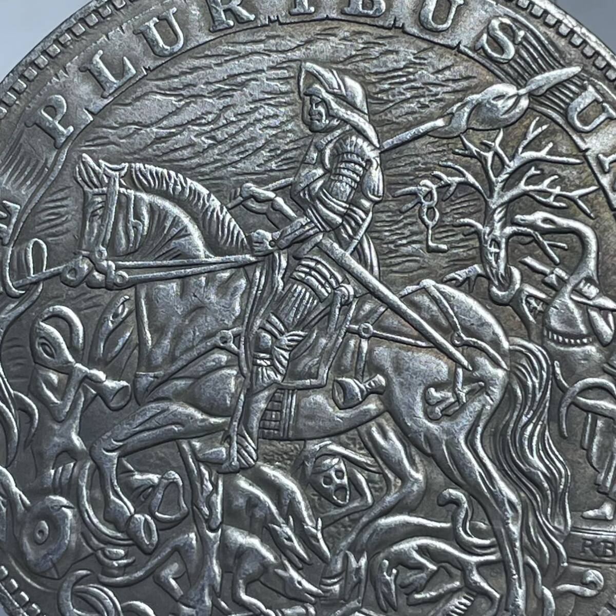 WX1432流浪幣 戦士 天眼 鷹紋 外国硬貨 貿易銀 海外古銭 コレクションコイン 貨幣 重さ約21gの画像2