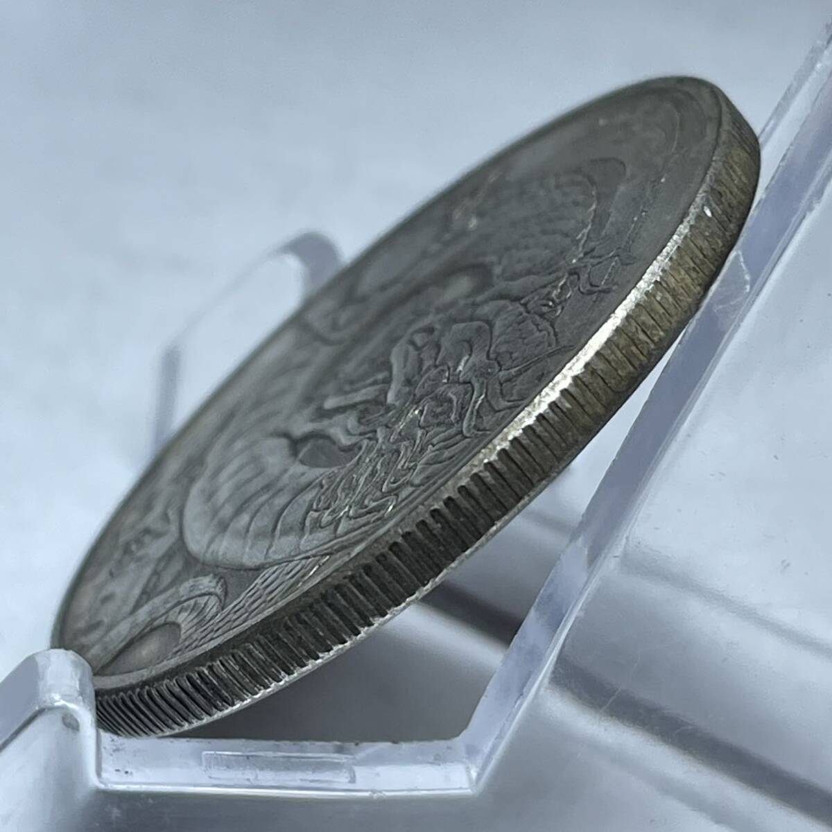 WX1433流浪幣 龍 天眼 鷹紋 外国硬貨 貿易銀 海外古銭 コレクションコイン 貨幣 重さ約25g_画像3