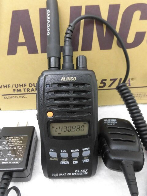 ☆キレイ 現状品★アルインコ ALINCO DJ-S57LA デュアルバンド 144/430MHz FM 5W トランシーバー ☆★即決の場合送料無料★管理410-33の画像3