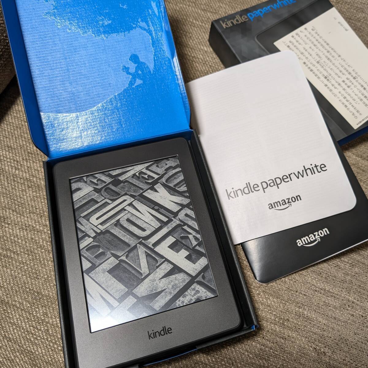 Kindle Paperwhite 第7世代【かなり美品】ケース付き