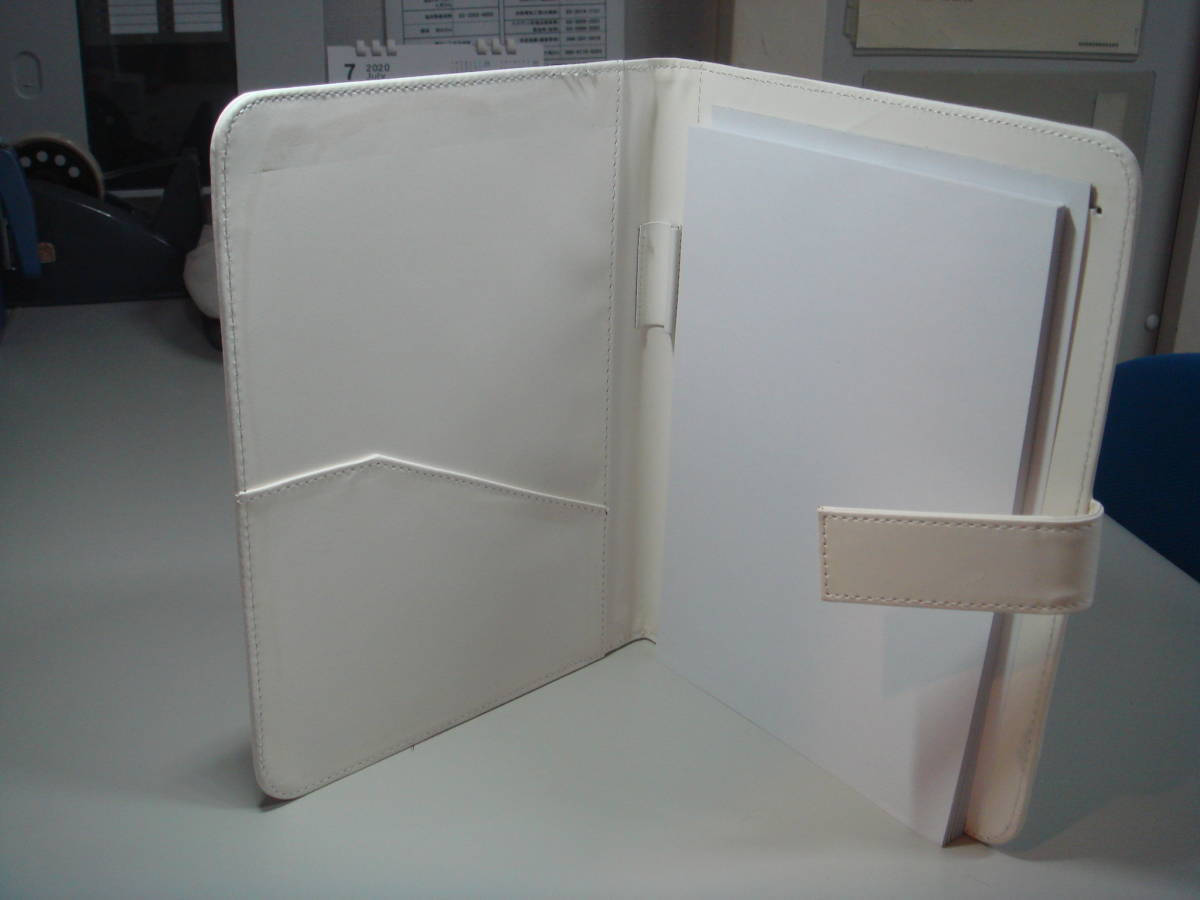 （最安値) 純白レザー調のカバー付きノート（未使用新品）の出品です_画像5