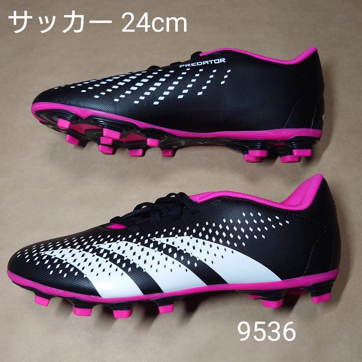 サッカースパイクシューズ 24cm アディダス adidas PREDATOR ACCURACY.4 AI1 J 9536_画像1