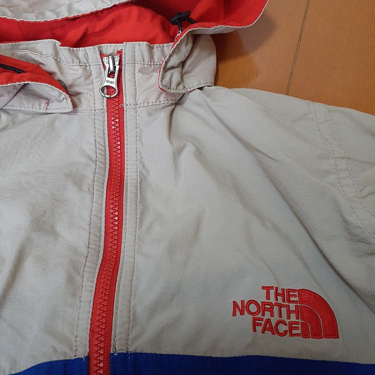 ノースフェイス THE NORTH FACE  マウンテンパーカー　キッズ110　ナイロン ジャケット ブルゾン