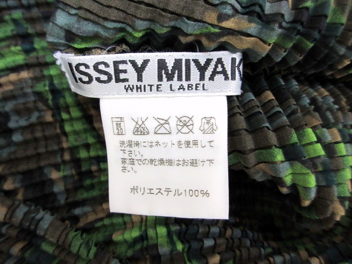 ISSEY MIYAKE WHITE LABEL イッセイミヤケ ホワイトレーベル 迷彩カットソー 2 IM24FJ503 グリーン 日本製 PLEATS PLEASE プリーツプリーズの画像4