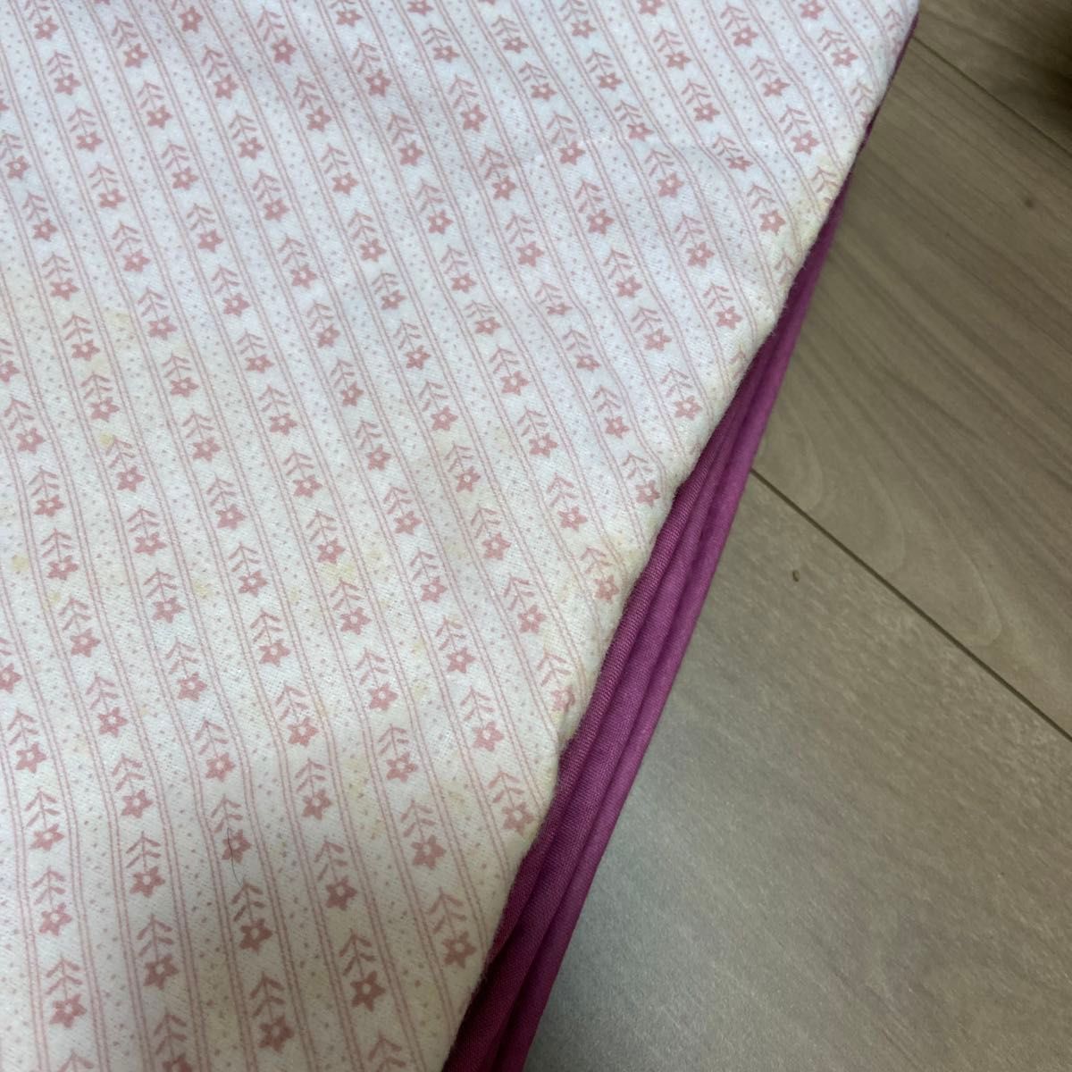 羊毛ふとん　合繊入り　肌掛け布団　140×190cm　ピンク