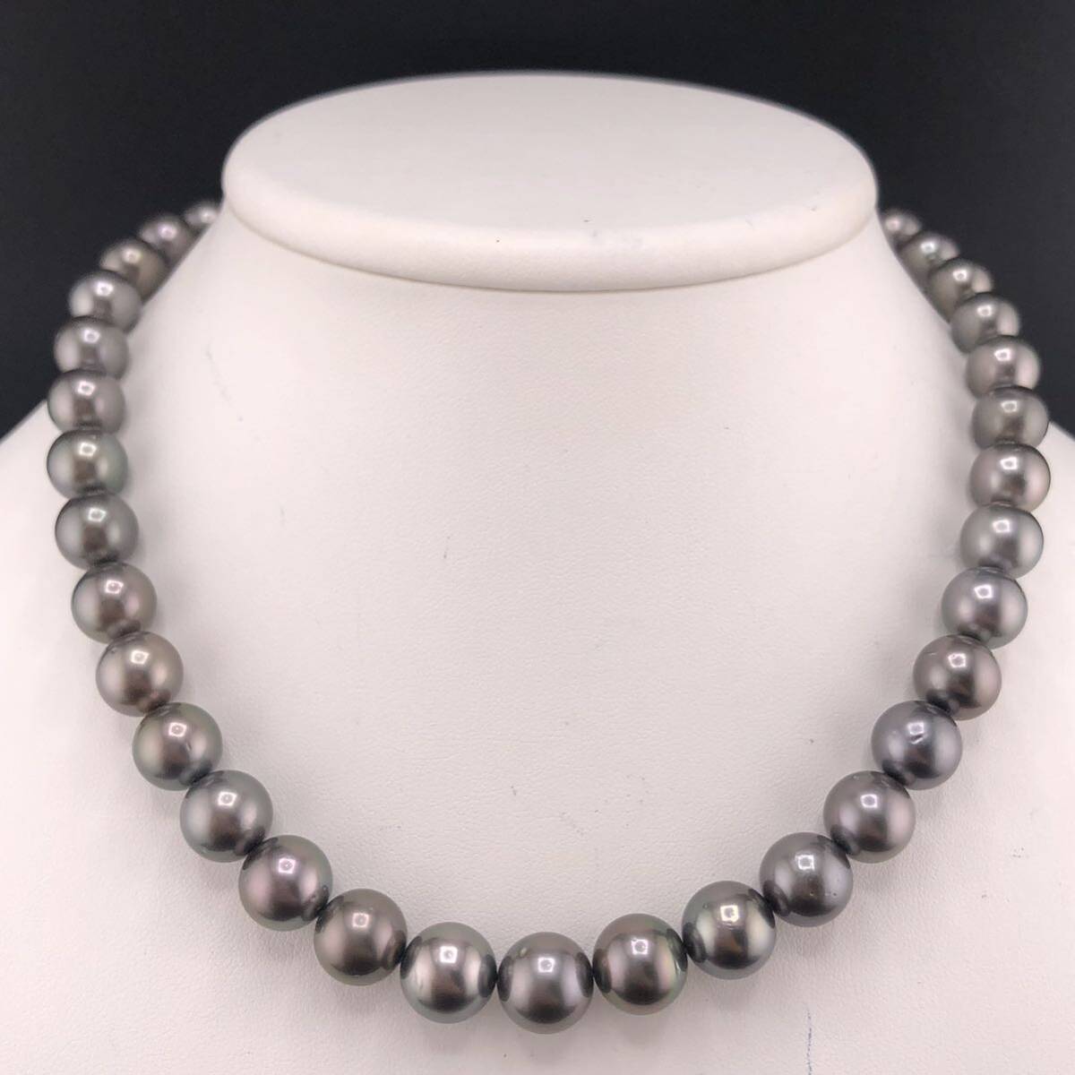 E04-4535 【TASAKI☆箱付き】黒蝶パールネックレス 8.5mm~10.95mm 40cm 62.8g ( タサキ 黒蝶真珠 Pearl necklace SILVER )の画像1