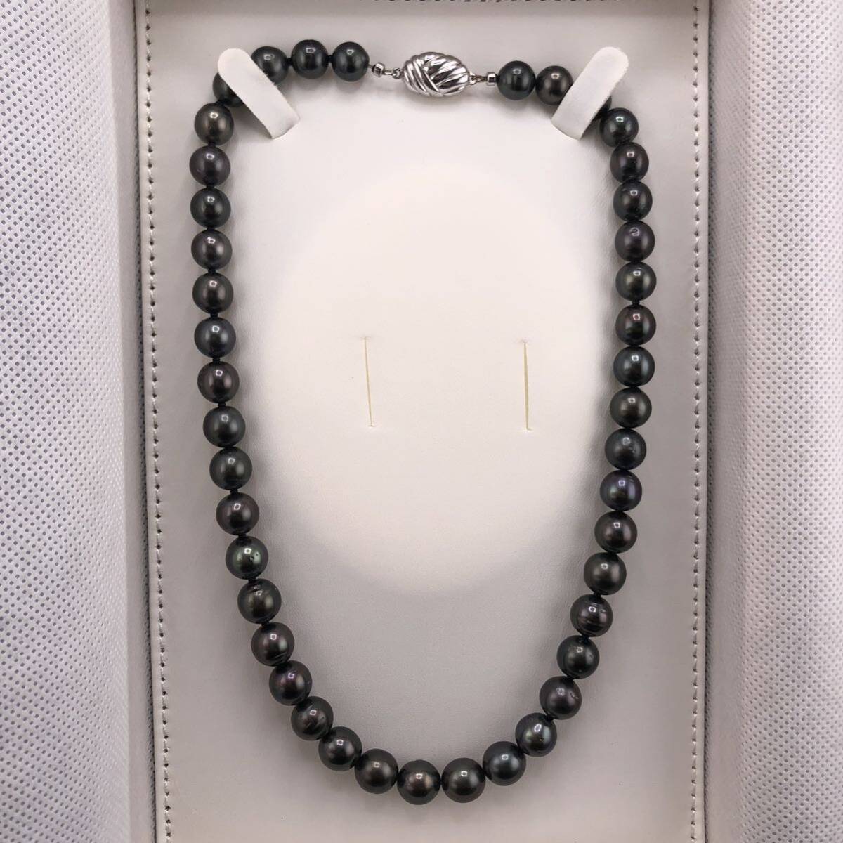 E04-5620 【鑑別書☆箱付き】黒蝶パールネックレス 8.5mm~10.0mm 41cm 52g ( 黒蝶真珠 Pearl necklace SILVER )の画像5