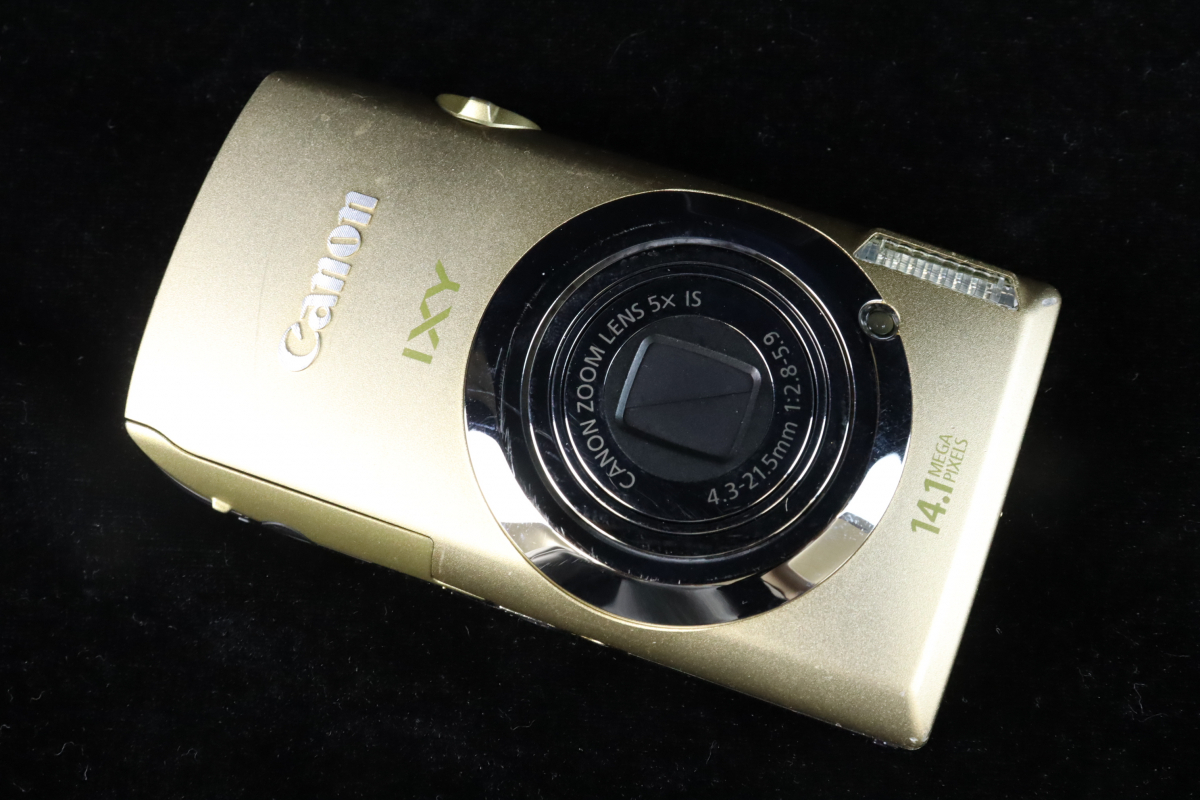 【ジャンク】Canon PC1467 キャノン IXY イクシー デジタルカメラ コンパクト カメラ ゴールドカラー 008IDKIB36_画像1
