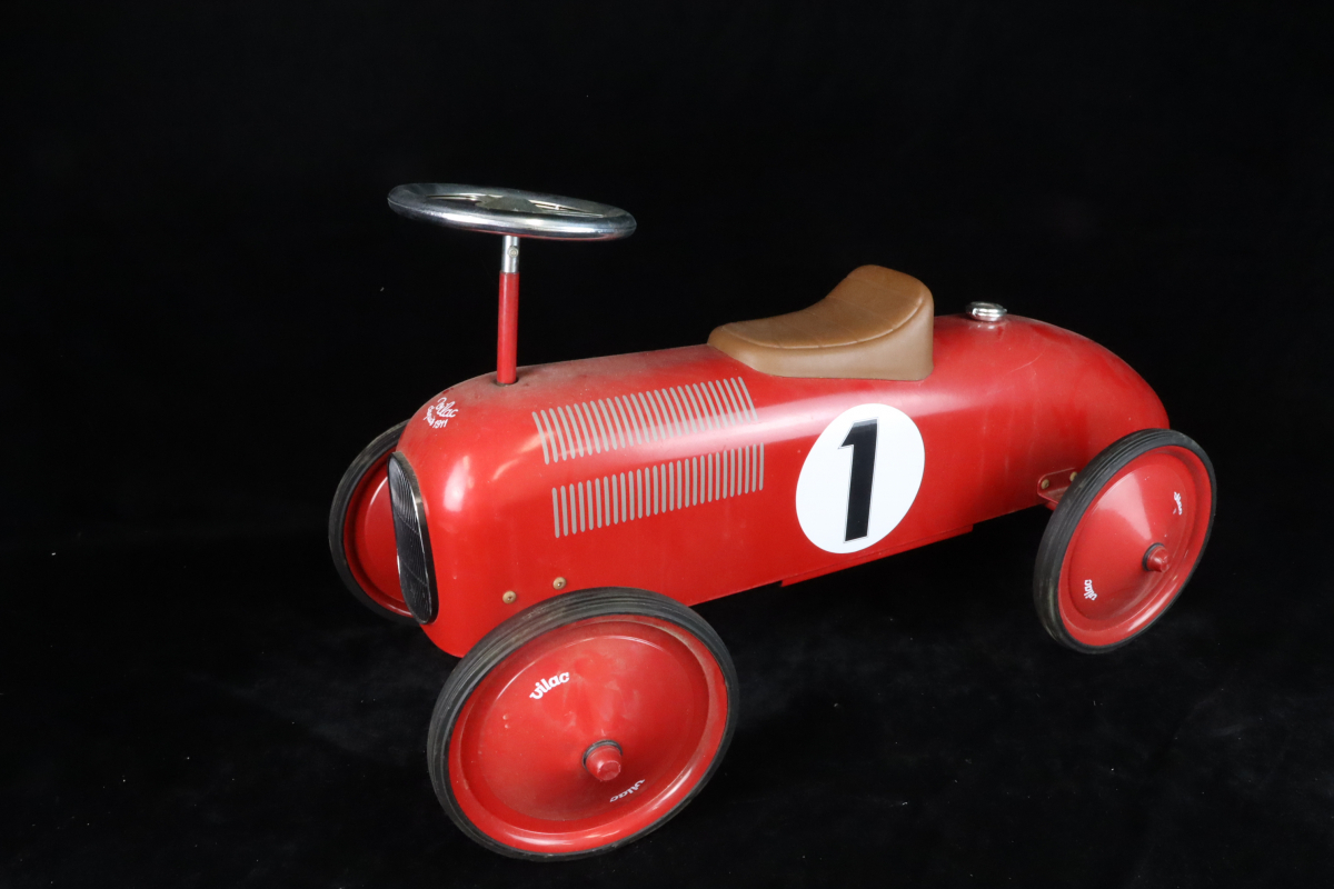 vilac ヴィラック レーシングカー フランス製 乗車玩具 おもちゃ 子供用 乗り物 レッドカラー クラシックカー ブレーキなし 008IFBIA65の画像1