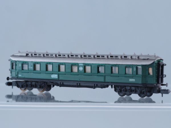 ARNOLD Nゲージ 三等客車 DRG ドイツ帝国鉄道 Berlinの画像2