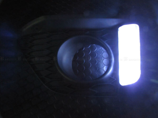 フィットハイブリッド GP6 前期 LEDデイライト フォグランプキット B FOG－H－058の画像4