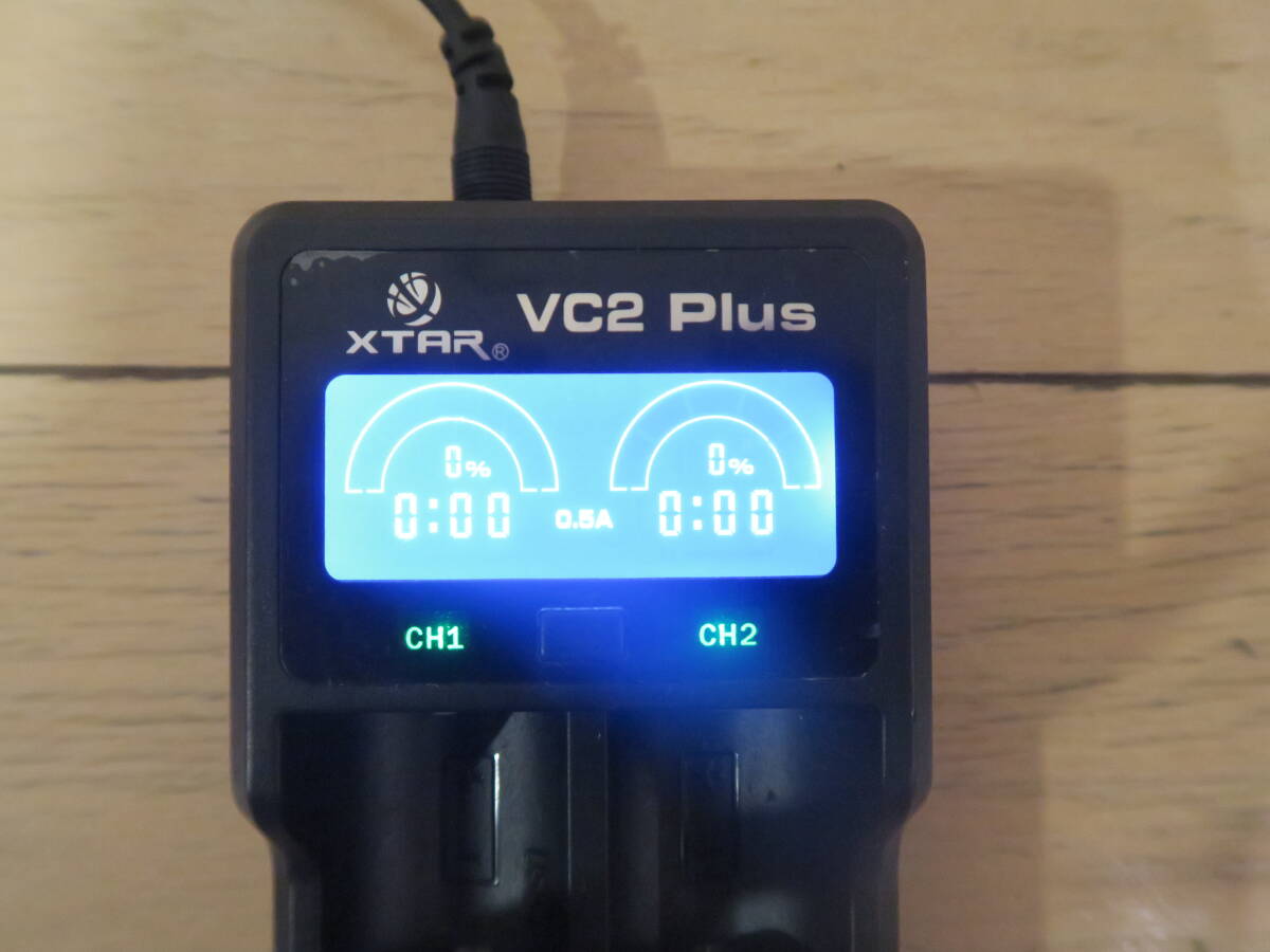 送料無料■XTAR VC2 Plus■リチウム充電器 電池充電器■3.6V/3.7Vリチウムイオン電池■10440～32650■リフレッシャー付きの画像2