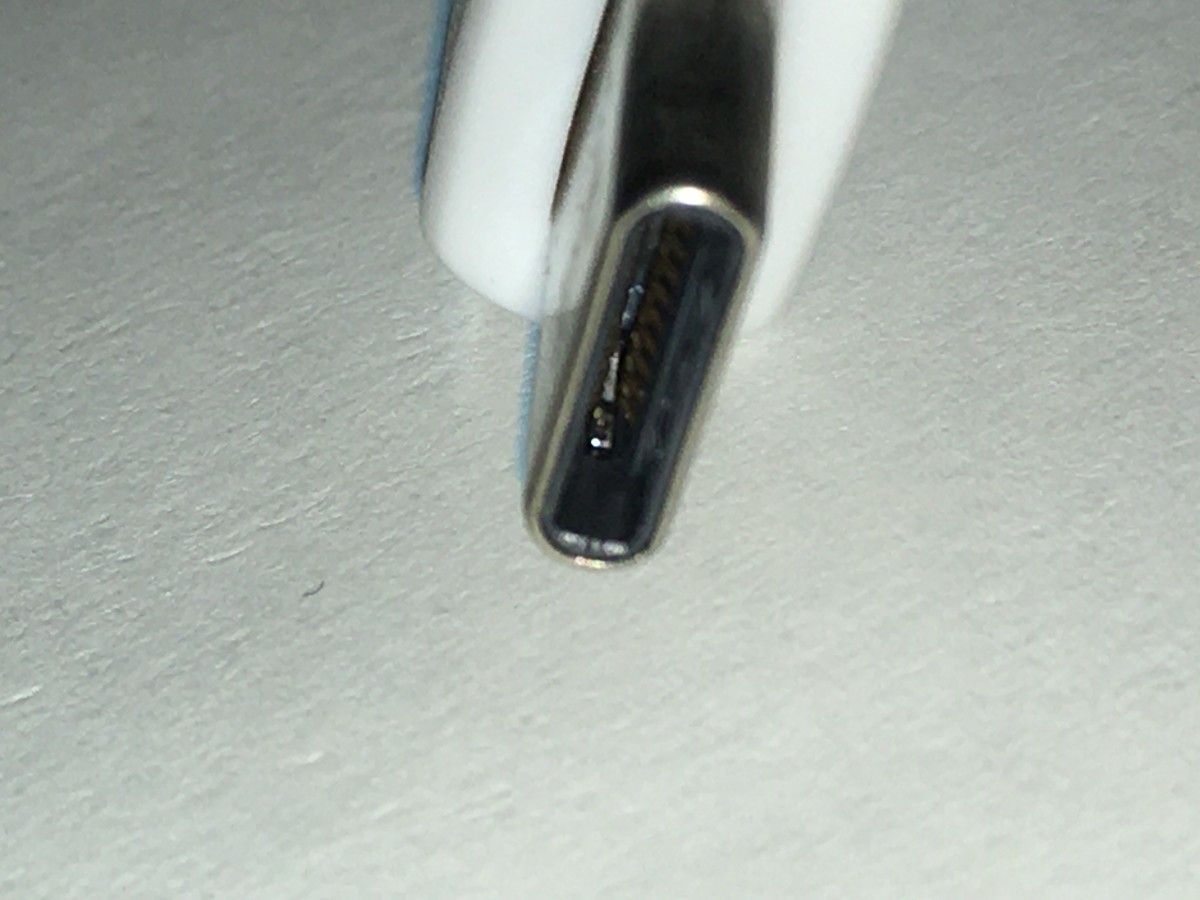 オウルテック　USB Type-C USB充電器 5V/3A ケーブル2ｍ直付けタイプ　ほぼ新品