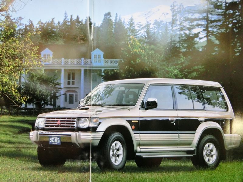 ★送料無料♪即決！ ■三菱 パジェロ（2代目中期型）カタログ ◆1995年 全33ページ ◇MITSUBISHI PAJERO