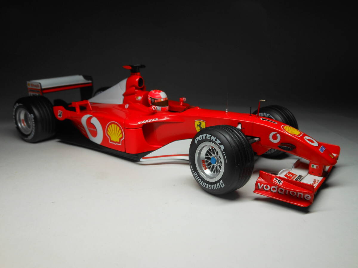 ホットホィール 1/18 フェラーリ 2001/2002…＃1 ミハエル・シューマッハ…F1 G.P. Season 2002（箱無し・ケース入り）の画像2