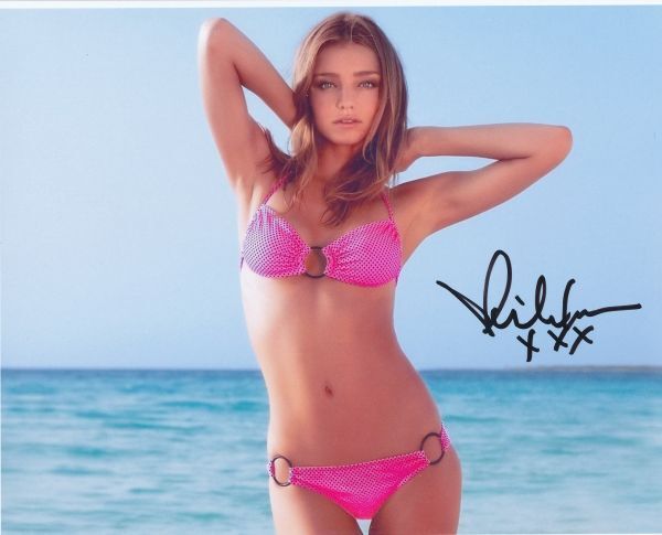 Miranda Kerr ミランダ・カー★直筆サイン写真★証明書COA◆9268の画像1