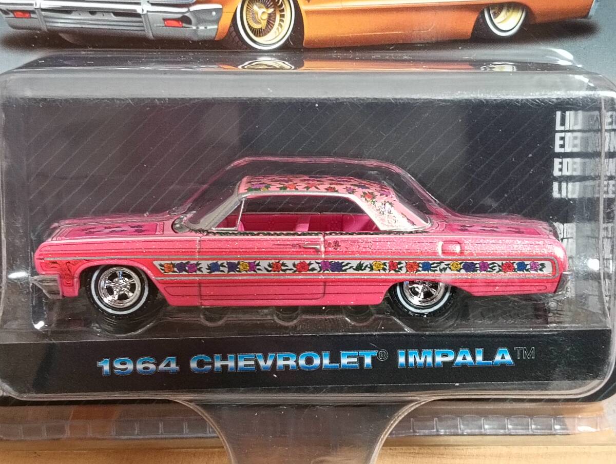 ■未開封■ GREENLIGHT 1/64 1964 CHEVROLET IMPALA グリーンライト LOWRIDERSの画像2