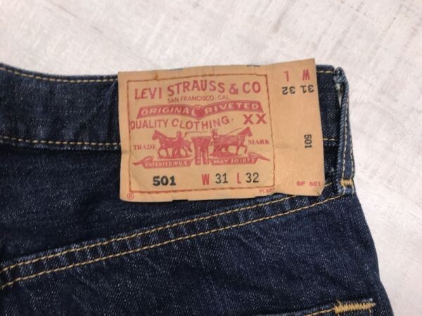 リーバイス Levi's 501 アメカジ ストレート デニム パンツ ジーンズ メンズ ボタンフライ 紙パッチ 31 濃紺ワンウォッシュ 日本企画_画像2