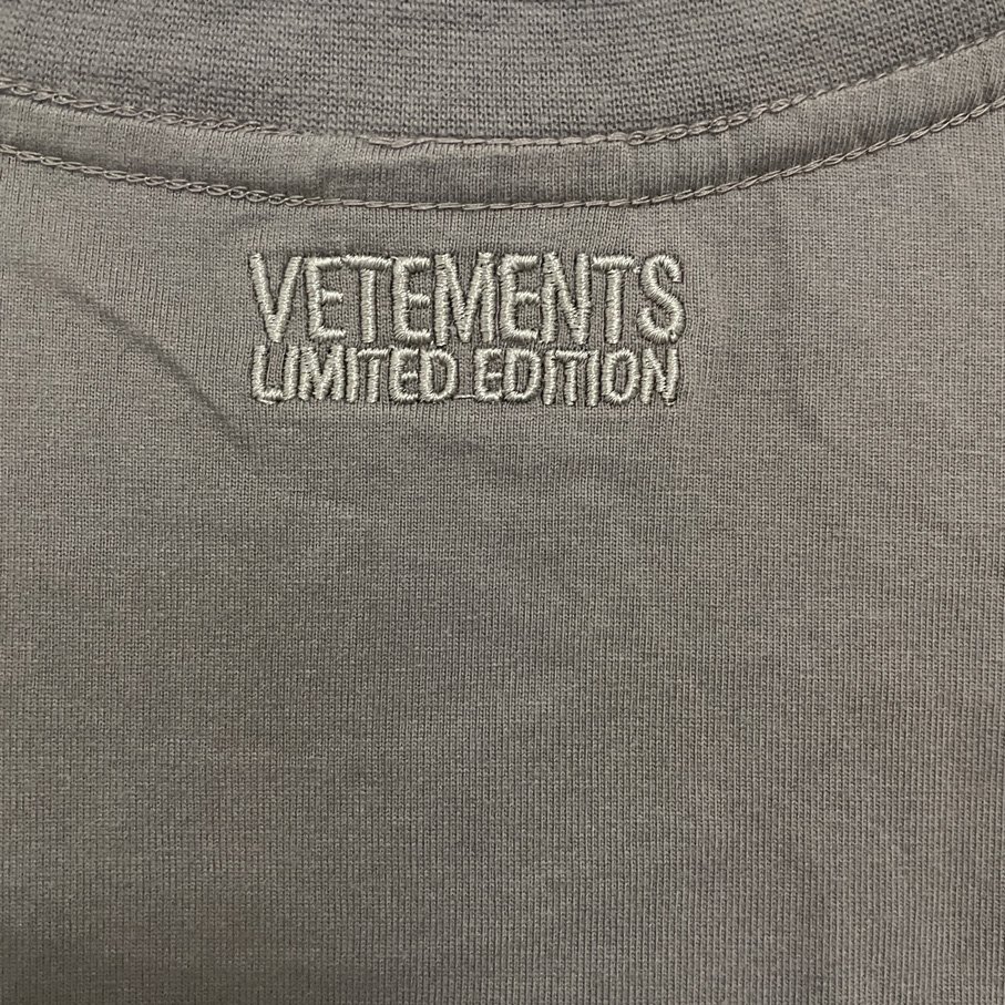 VETEMENTS ヴェトモン GENETICALLY MODIFIED T-SHIRT 人気 グレー 希少 中古 Ｍ_画像5