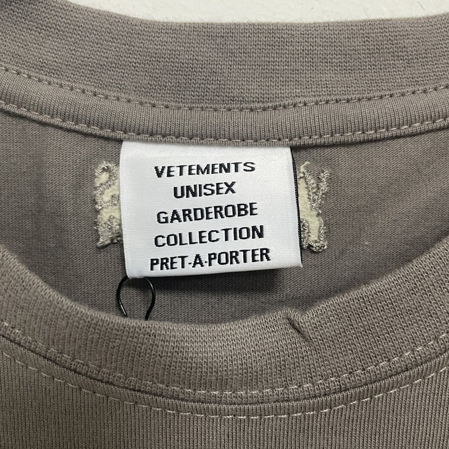 VETEMENTS ヴェトモン GENETICALLY MODIFIED T-SHIRT 人気 グレー 希少 中古 Ｍ_画像2