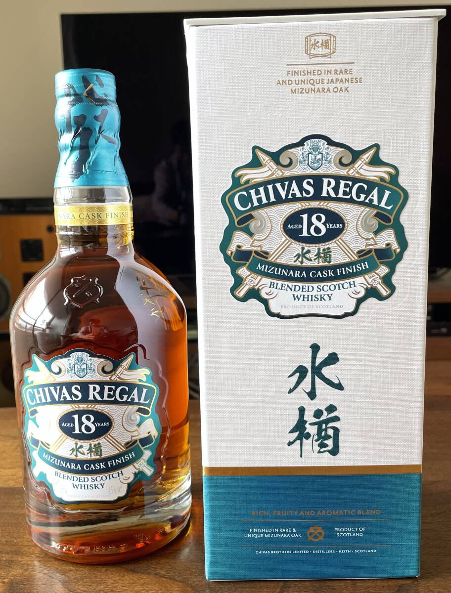 未開封新品　CHIVAS REGAL シーバスリーガル 18年 水楢 ミズナラ ブレンドスコッチウイスキー 箱付き 正規品 43度 700ml_画像1