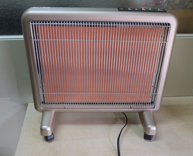 サンルミエ・エクセラ7（セブン） 遠赤外線暖房器 N700L-GR 日本製の画像2