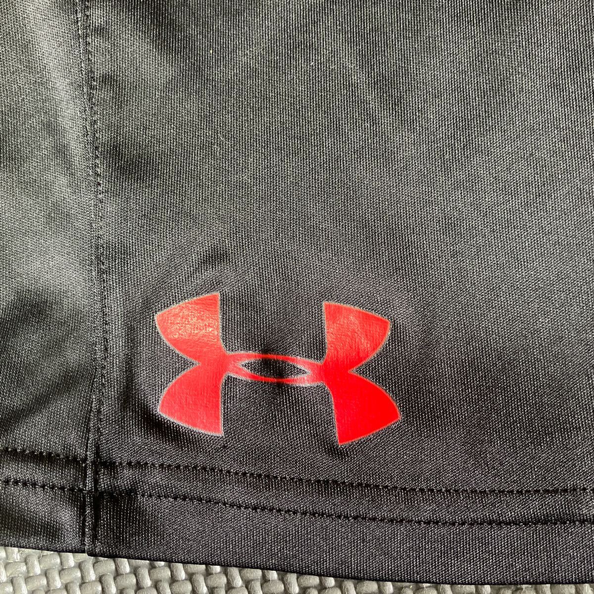 ★数回使用のみ★アンダーアーマー バスケットボールパンツ １５０センチ★ハーフパンツ、バスパン★キッズ UNDER ARMOUR の画像4