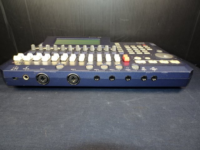 KORG D16 16 грузовик MTR адаптор отсутствует электризация * работоспособность не проверялась текущее состояние товар 