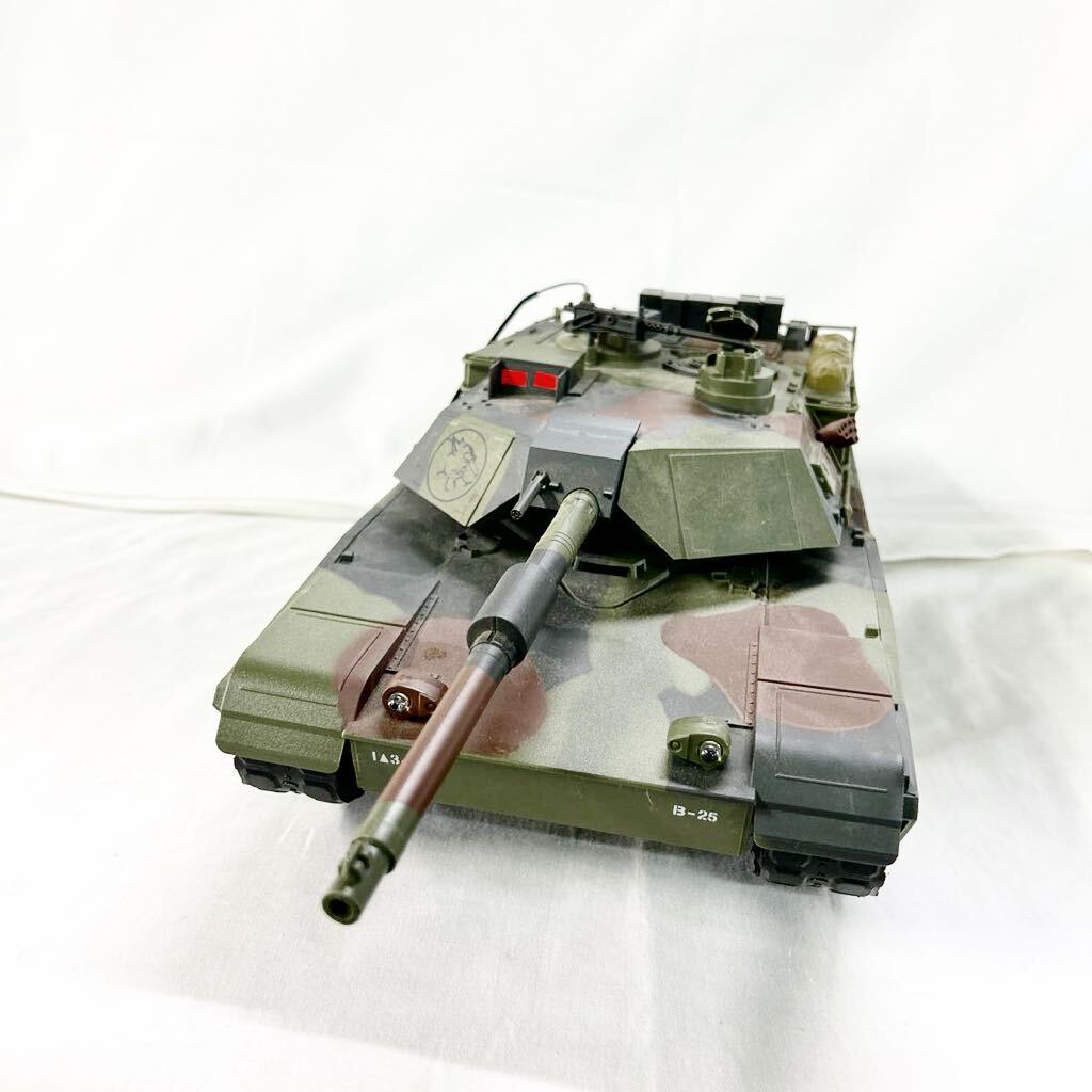 ▲ 現状品販売 JOZEN ジョーゼン 戦車 ラジコン 迷彩 おもちゃ 通電未確認 M1A1 ABRAMS マニア コレクション 【otay-228】の画像2